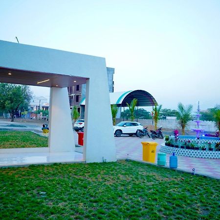 Hotel Madhuban Αουρανγκαμπάντ Εξωτερικό φωτογραφία